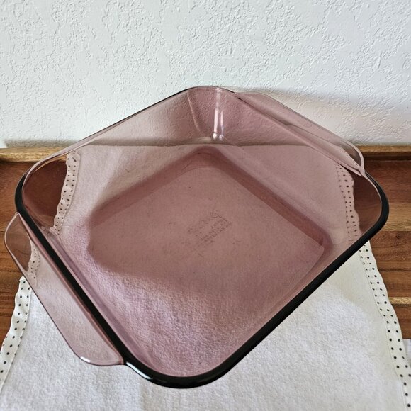 Pyrex Square Cranberry Baking Dish 8" casserole 2qt cake pan 222R oven to table - Picture 3 of 13